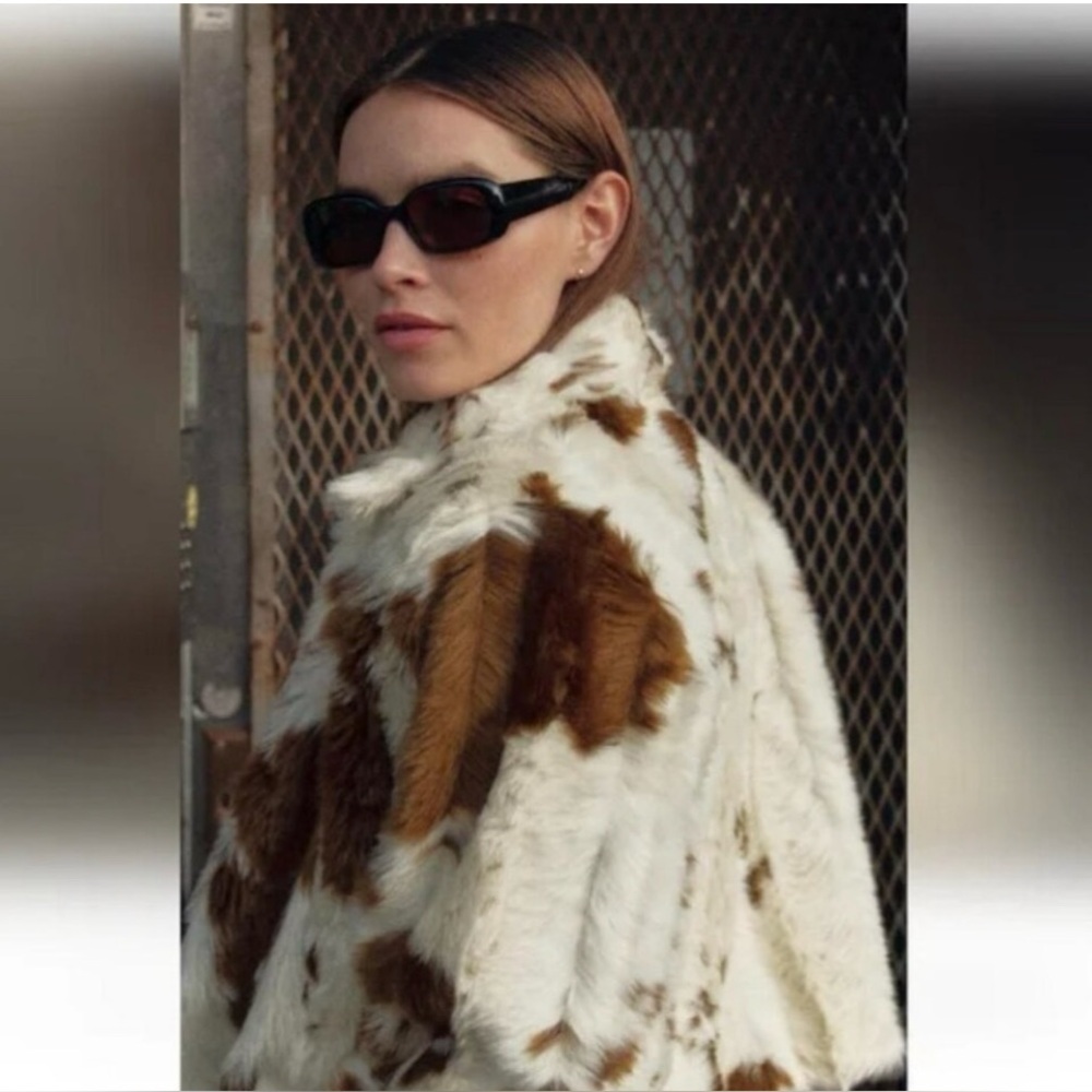 Zara Cream Teddy Jacket with Brown Accents - Picture 3 of 8